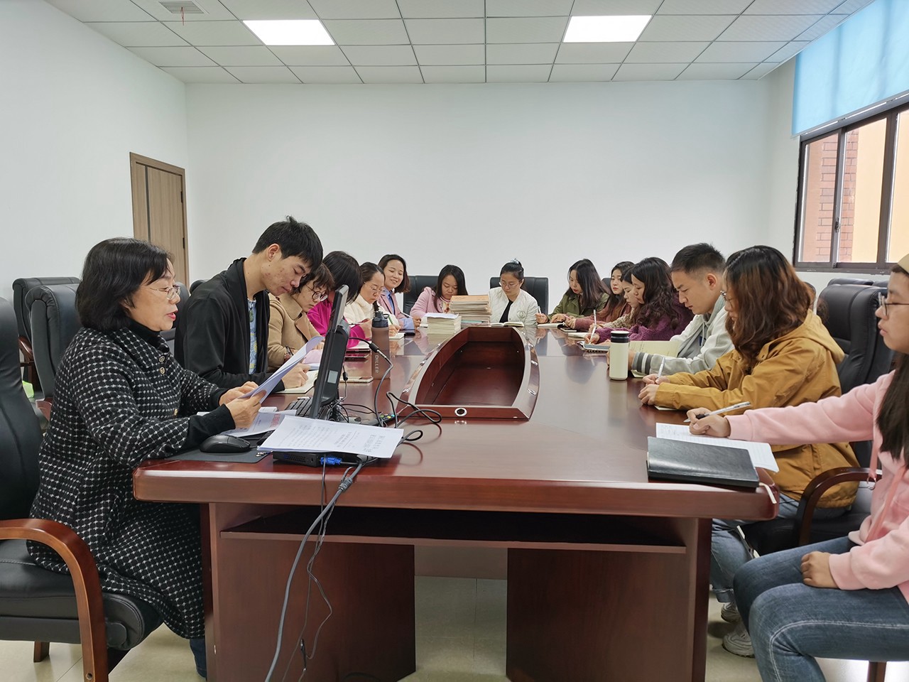 我？蛊谥薪萄虑榧觳