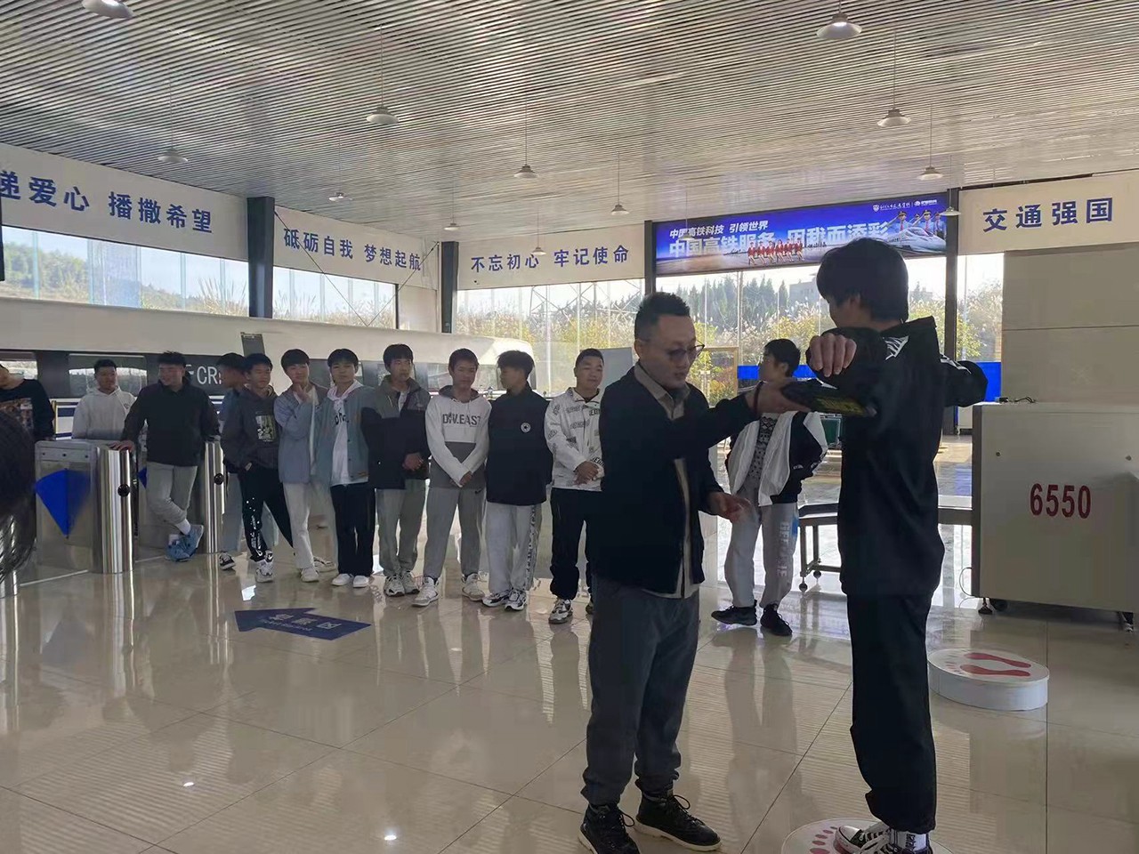 都会轨道交通运营治理专业开展专业手艺培训