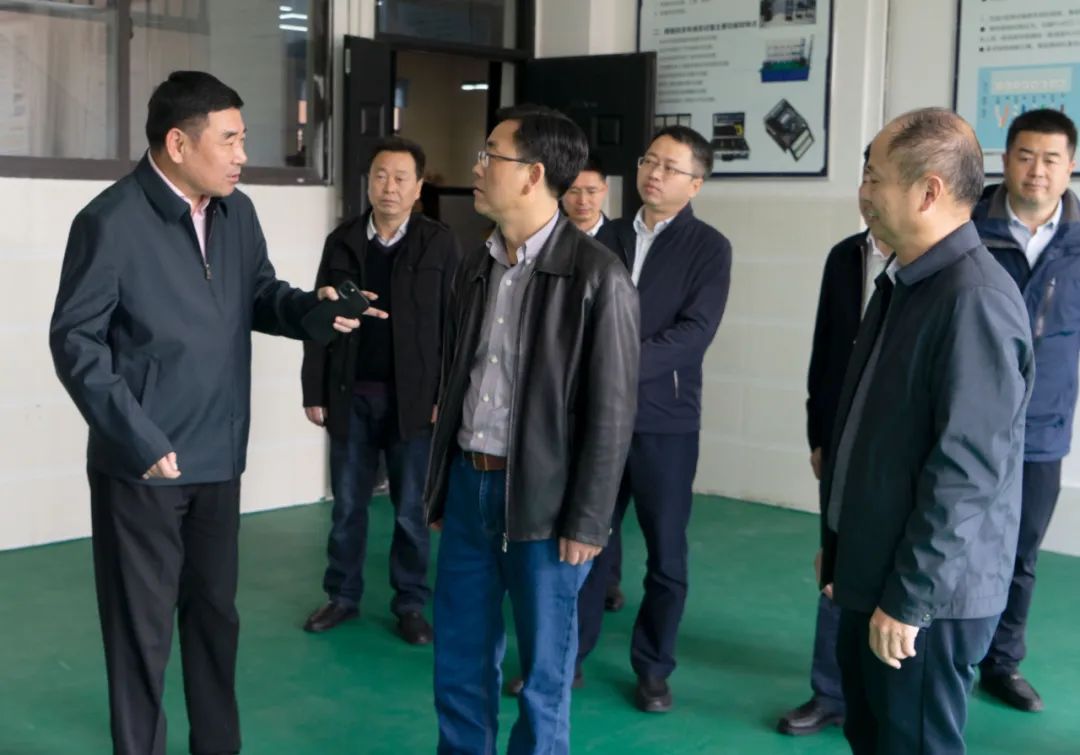 省教育厅副厅长杨天仪一行莅临我校调研指导事情