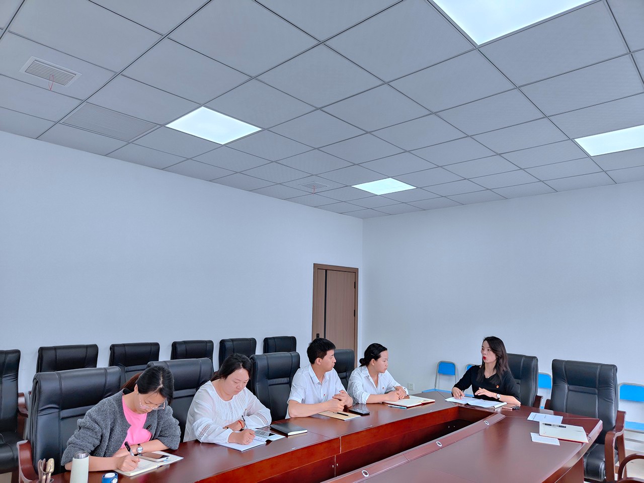 铜仁市数据职业学校党支部开展2022年5月党员活动