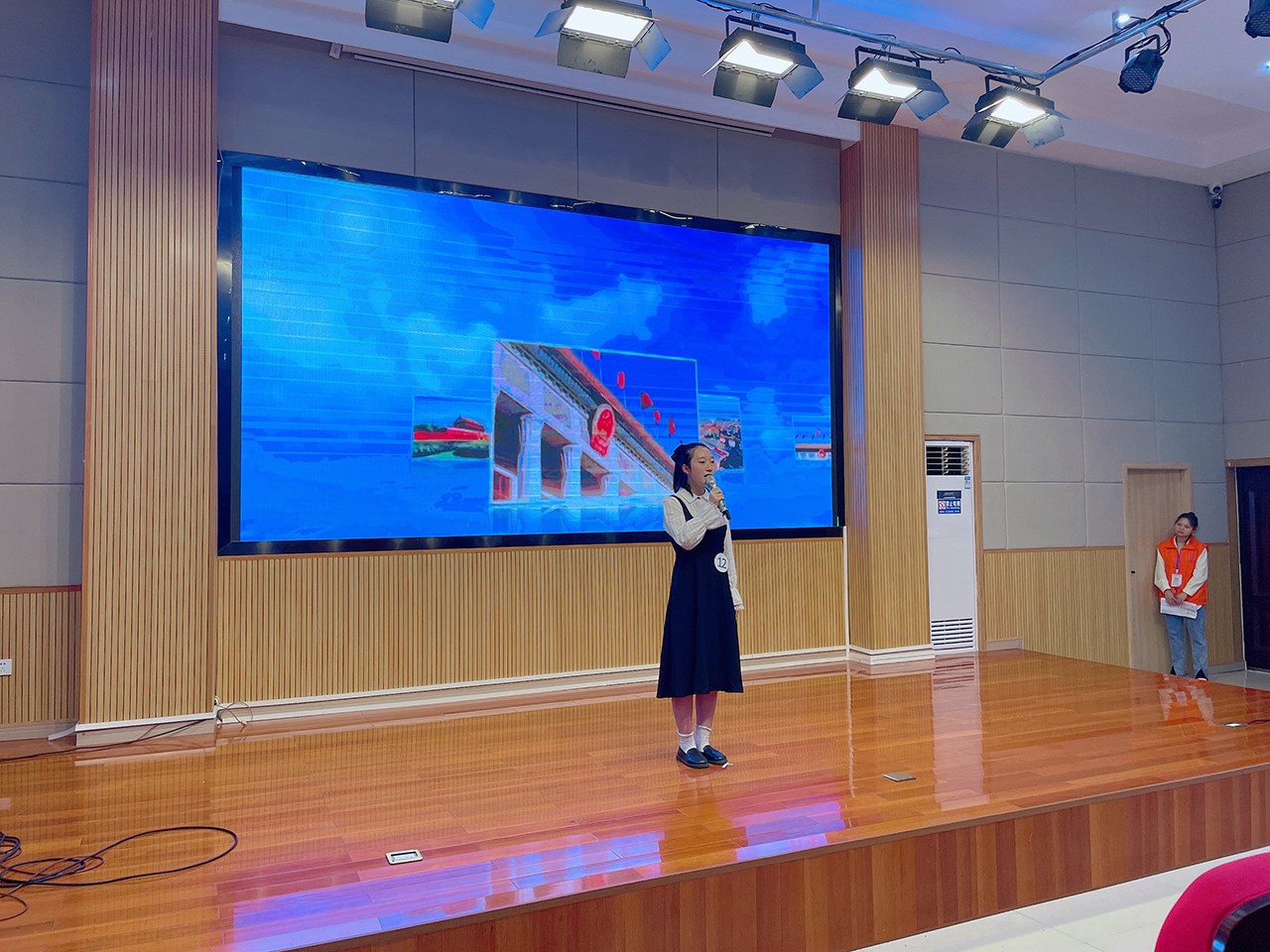 我；奇稻餐馊倩袷屑堆萁步侵鹬兄白槿冉