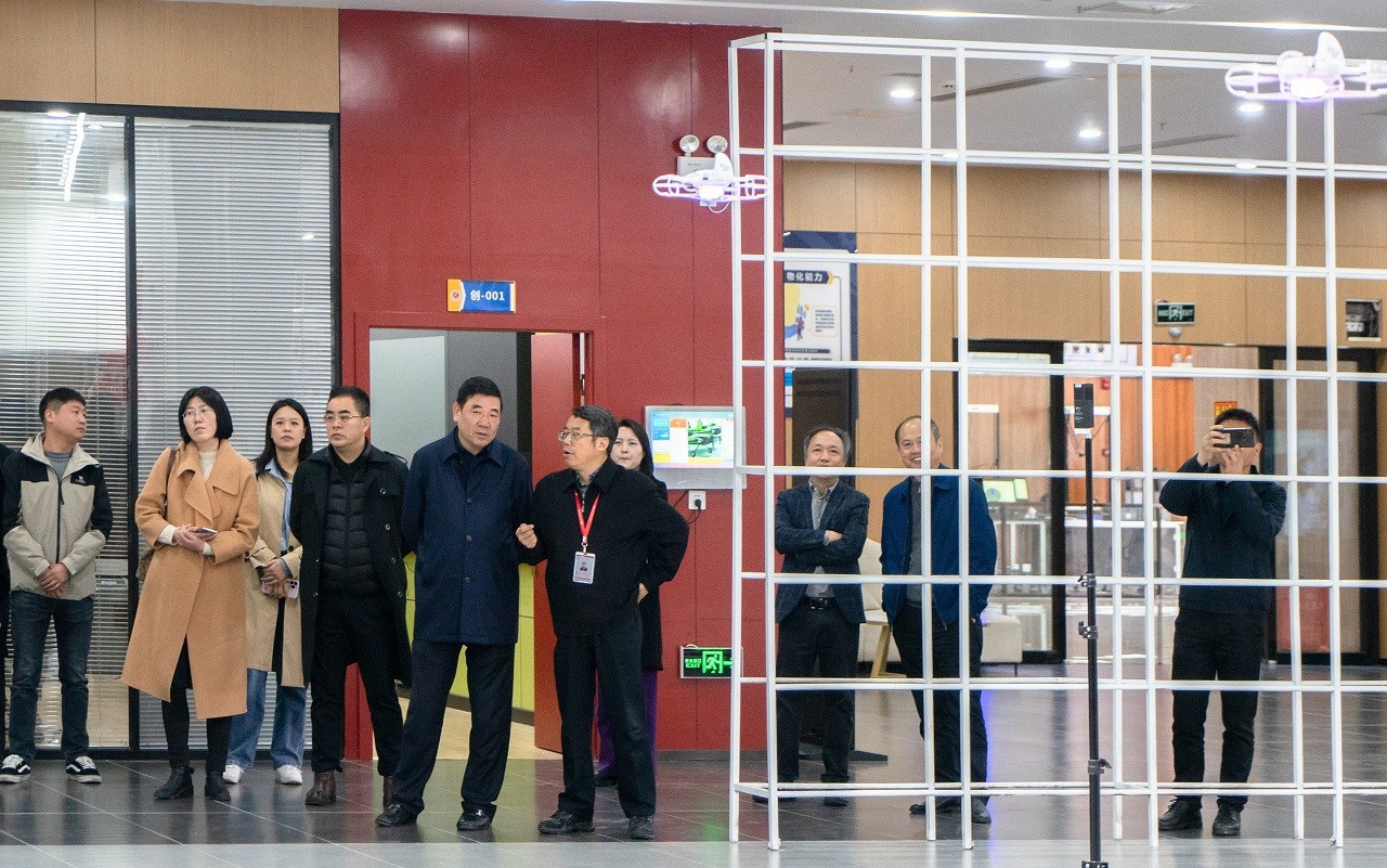 它山之石可攻玉  考察学习营生长  ——我校组织考察组赴贵阳相关院？疾旖涣餮