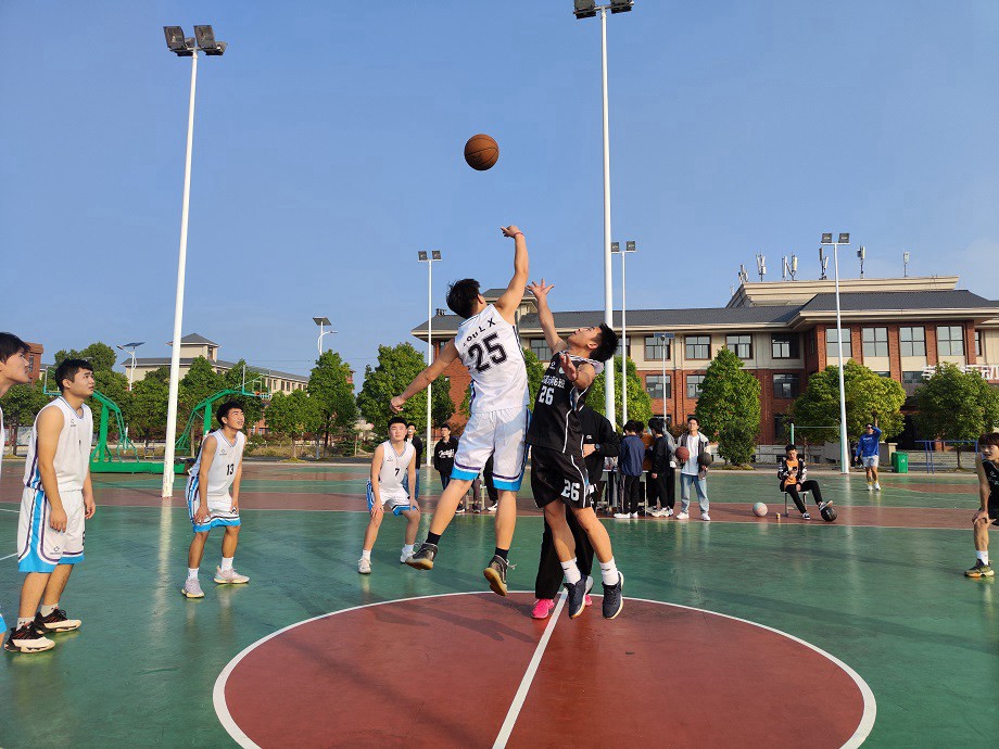 不朽情缘（筹）、铜仁职业手艺学院（开天校区）高职篮球角逐落幕