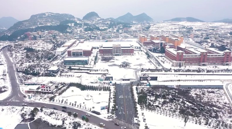 大美不朽情缘 静谧雪景 - 2022年雪景航拍视频